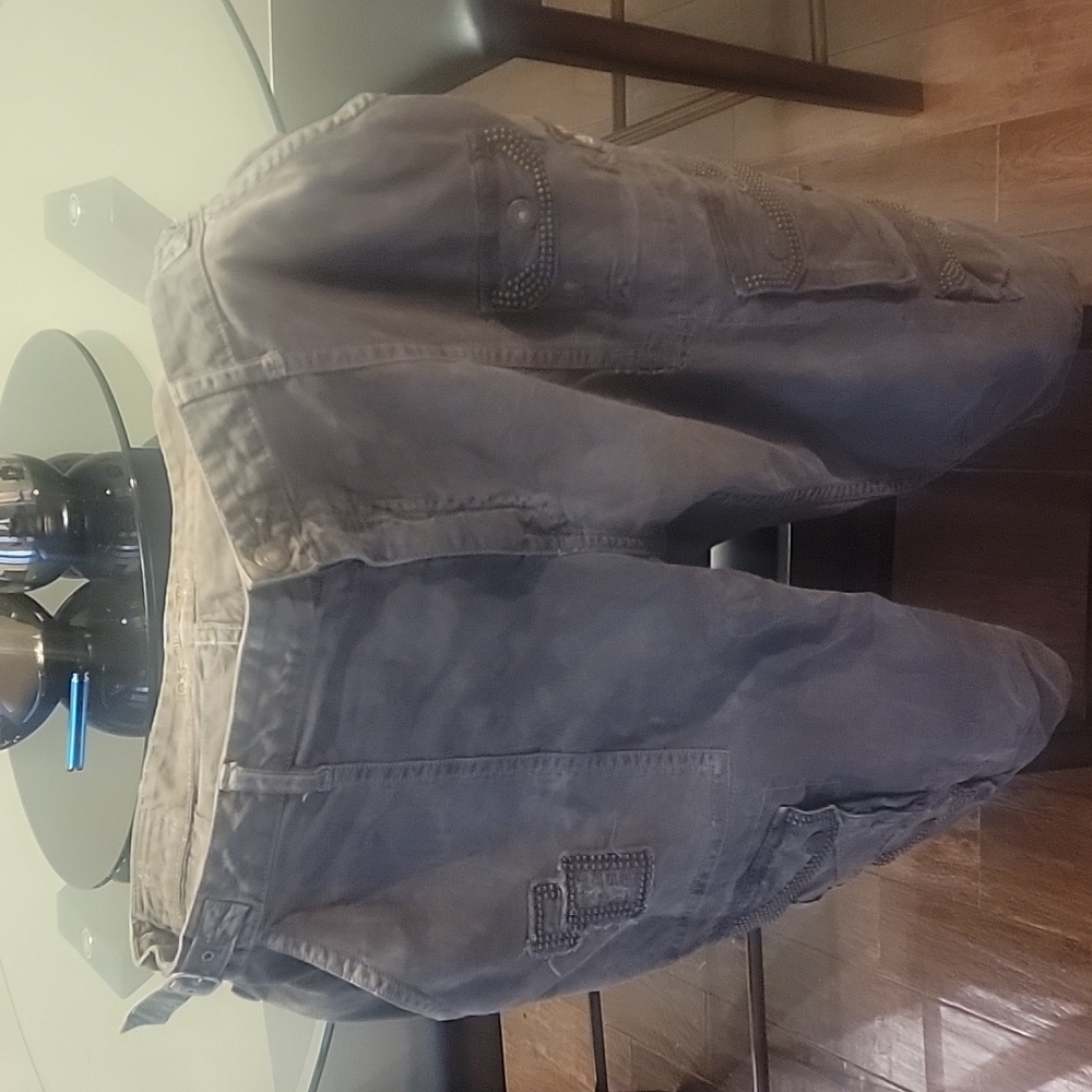 Men sports shorts